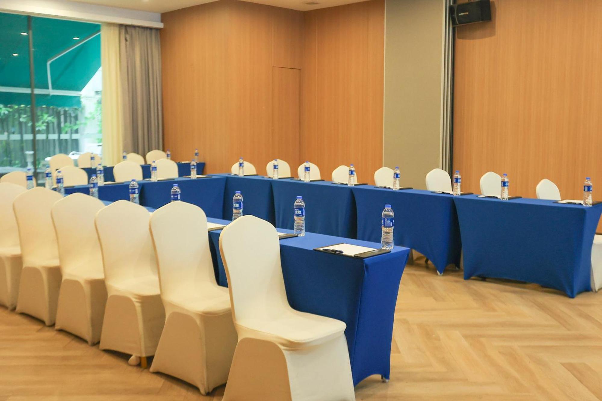 Express Xuhui Binjiang, An Ihg 4*